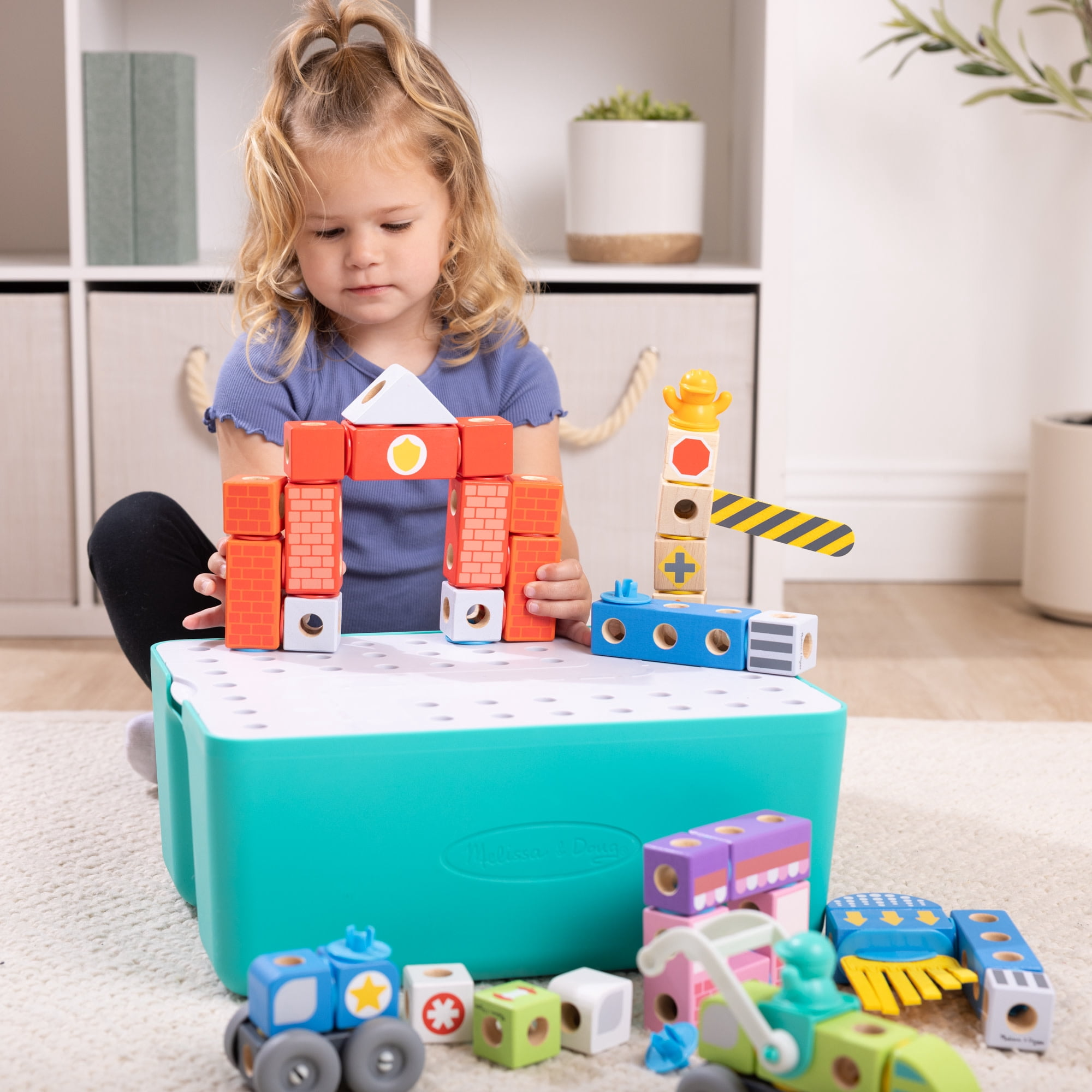 Melissa & Doug Blockables™ Deluxe City Snap And Play, Mix and Match Connectable Wooden Building Blocks Play Set With Storage Bin and Play Lid (122 Pcs) - FSC Certified