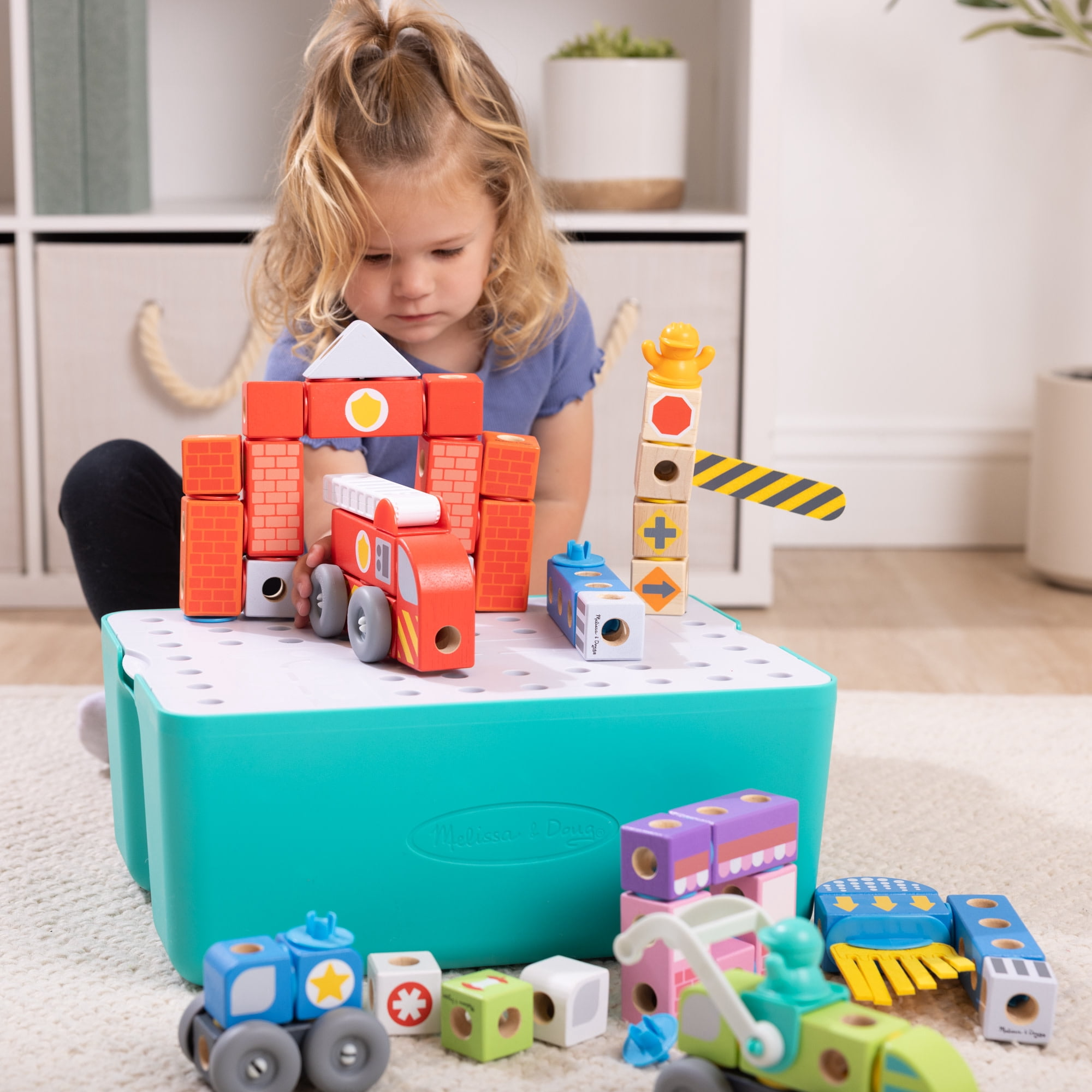 Melissa & Doug Blockables™ Deluxe City Snap And Play, Mix and Match Connectable Wooden Building Blocks Play Set With Storage Bin and Play Lid (122 Pcs) - FSC Certified